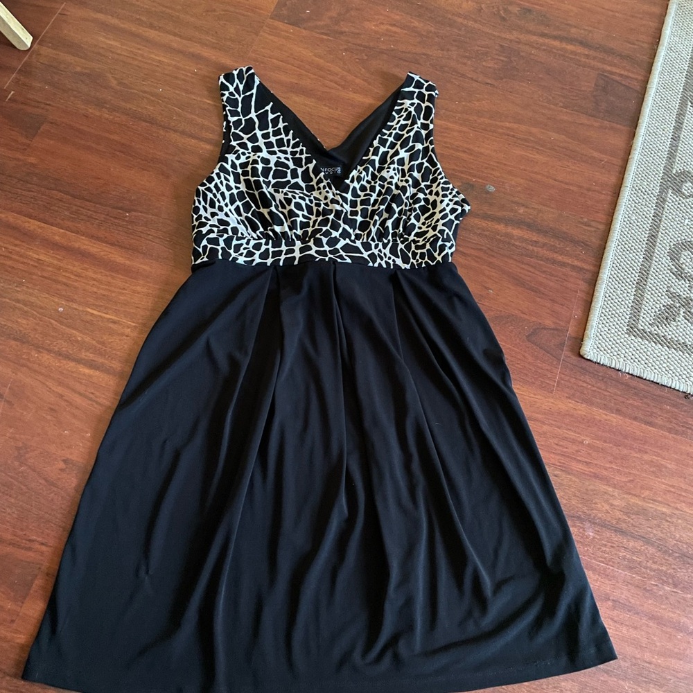 En Focus Black White Animal Print Dress V Neck sz 14 sleeveless spandex tie back - Picture 4 of 13